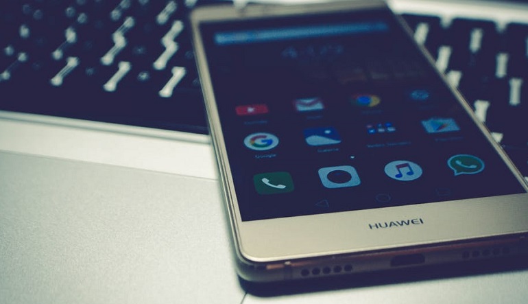 US retreats on Huawei – IRS prepares to cryptos